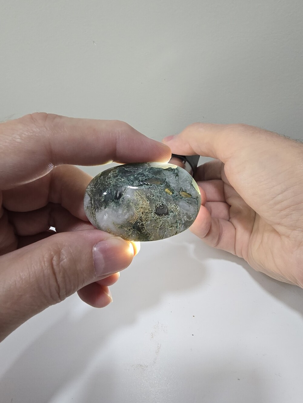 Moss Agate Crystal Palmstone #G - Picture 7 of 7